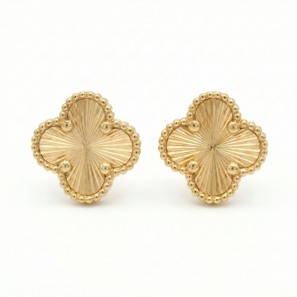 The Radiant Sunburst Clover Studs 18K Yellow Gold