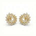 حلق مرصعة بتصميم دوامة ذهبية لامعة من الذهب الأصفر عيار 18