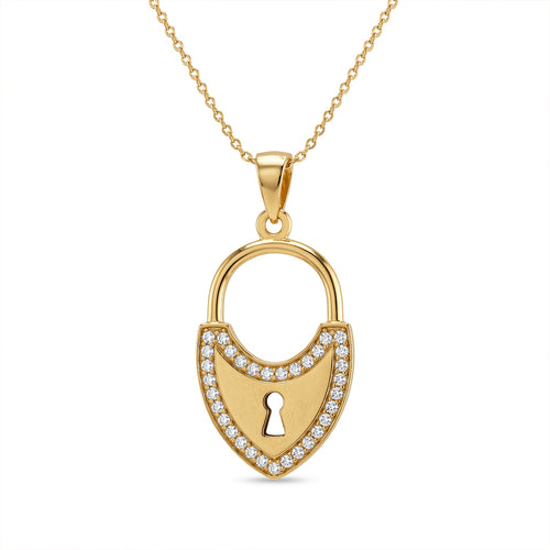 King gold 18k yellow gold lock pendant necklace weighing 3.11 gm, featuring a heart-shaped padlock design with sparkling accent stones on a pure white background.
قلادة ذهب عيار 18 من كينج جولد (King gold) بوزن 3.11 جرام، بتصميم قفل على شكل قلب مرصع بفصوص لامعة على خلفية بيضاء نقية.