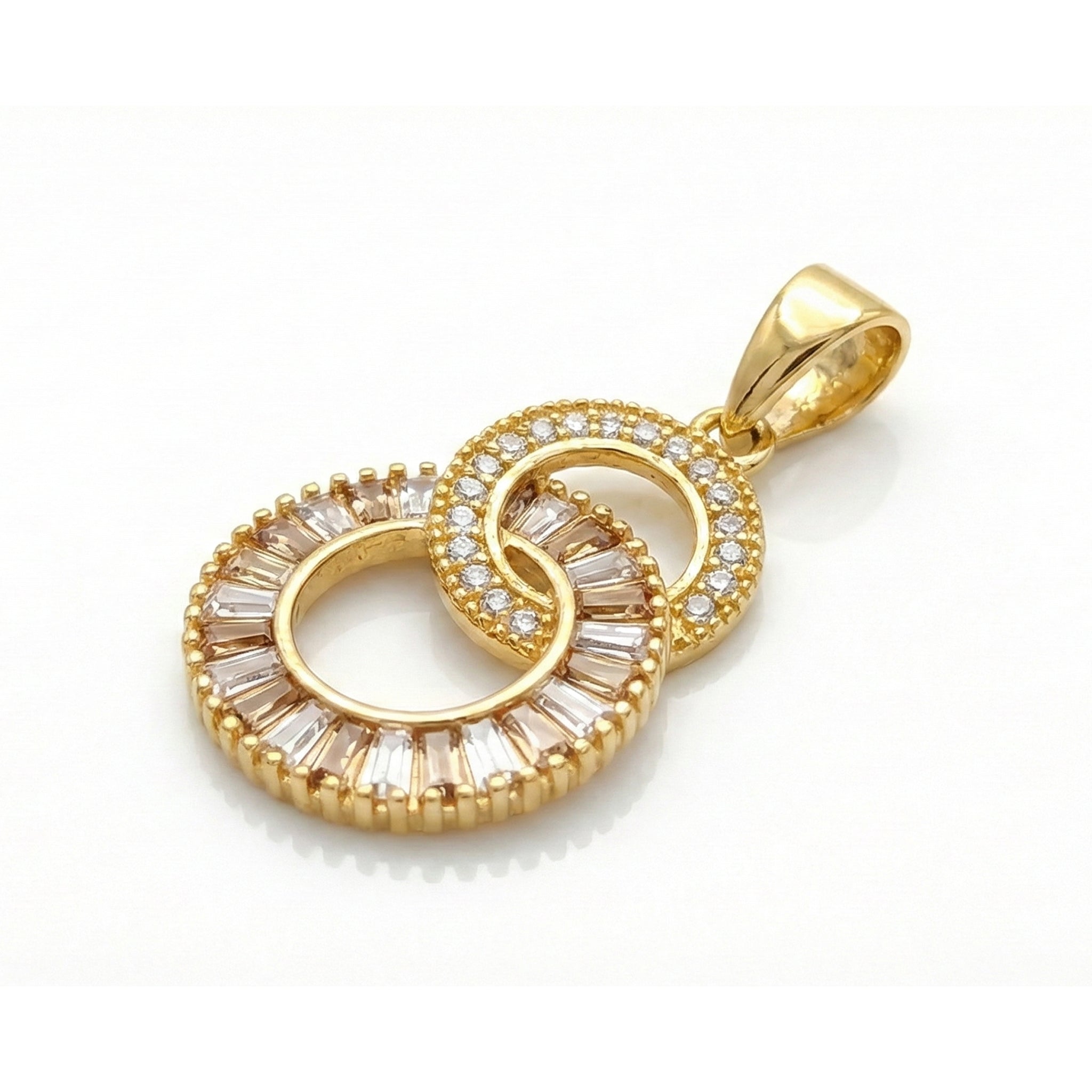 Eternal Bond Pendant in 18K Yellow Gold with Champagne and White Baguette Stones