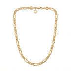 L'azurde 18K yellow gold Gourmet chain necklace on a clean white background.	سلسلة جرميت من الذهب الأصفر عيار 18 من لازوردي معروضة على خلفية بيضاء نقية.